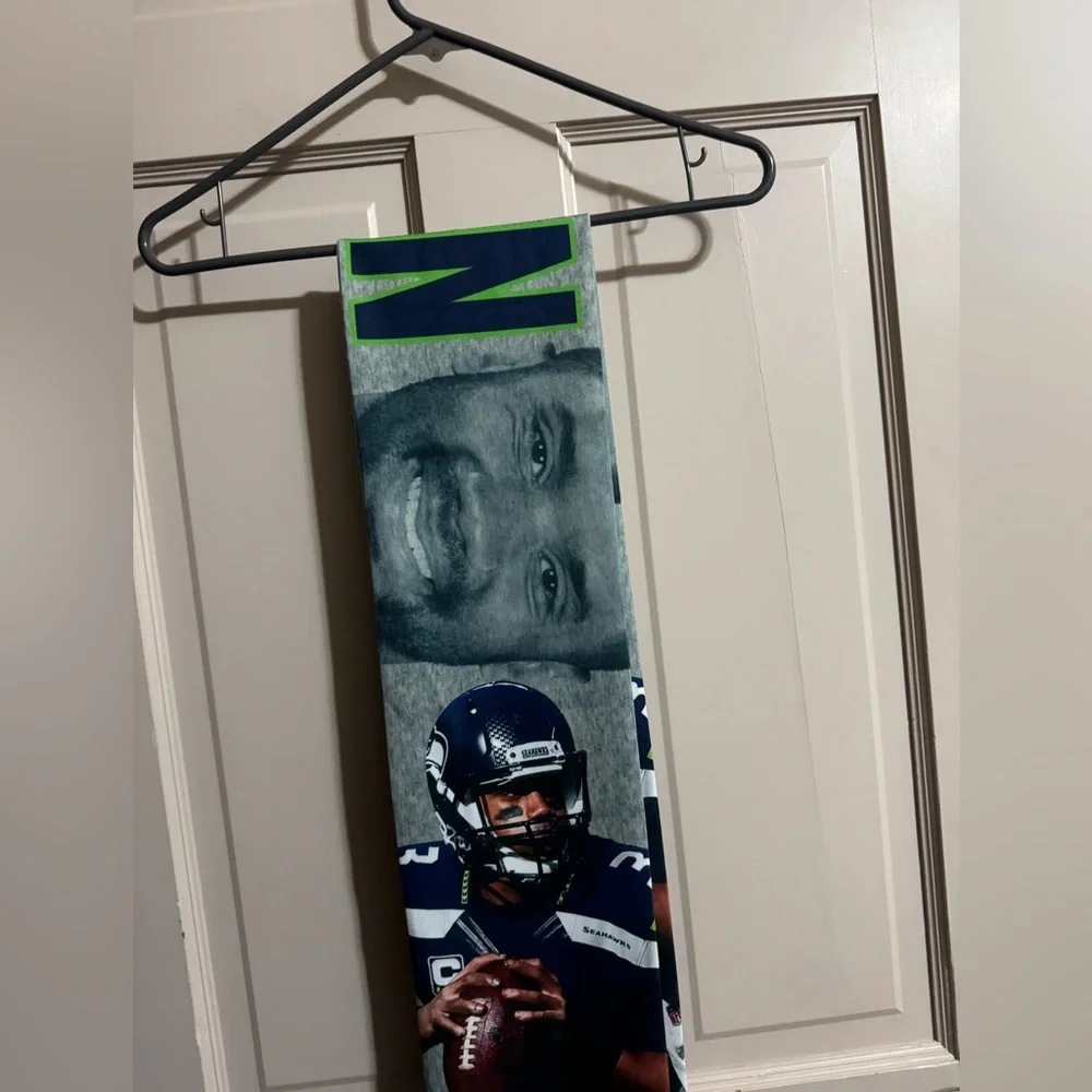 NFL Russell Wilson Seattle Seahawks Scarf Football